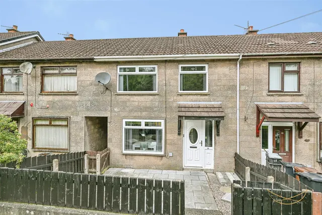 Bellevue Place, Ballyclare, BT39, photo 1