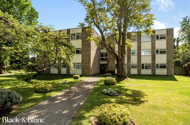 Silverwood Close, Beckenham, BR3, photo 1