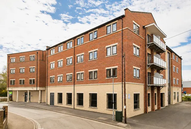 Court Street, Trowbridge, BA14, photo 1