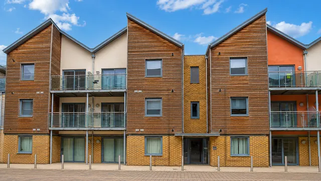 Quayside Drive, Essex, Colchester, CO2 8FX, photo 1