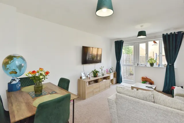 Washfield, Furzton, MK4, photo 1