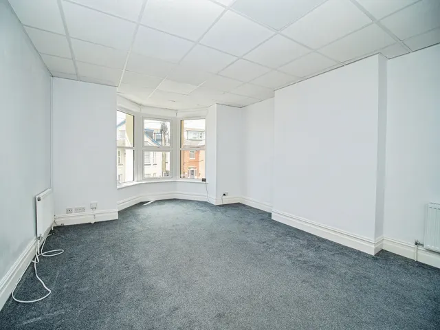 Holland Road, Weymouth, DT4, photo 2