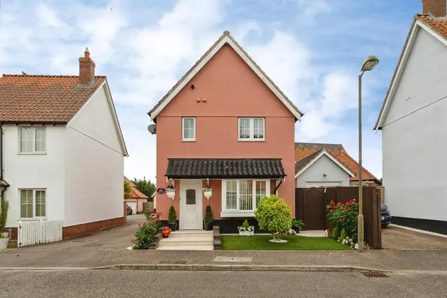 Cherry Tree Close, Yaxley, Eye, photo 1