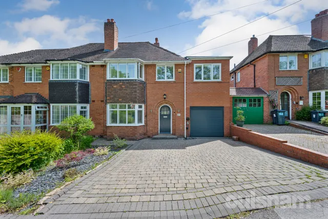 Hole Lane, Bournville Village Trust, Northfield, Birmingham, B31 2DD, photo 1