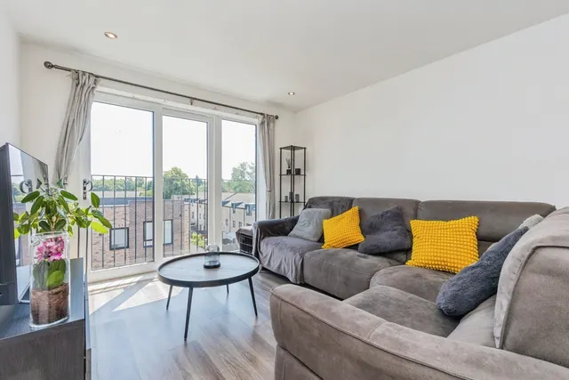 Emmeline Pankhurst Drive, Stretford, Manchester, M32, photo 1