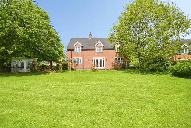 Church Lane, Mayfield, Ashbourne, photo 1