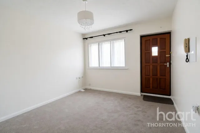 Bletchingley Close, Thornton Heath, CR7, photo 3