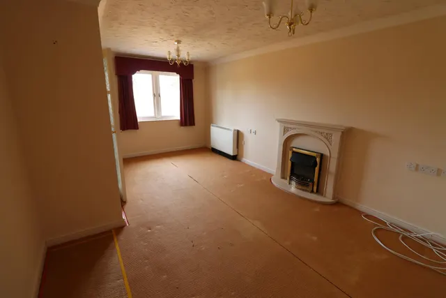 Photo 3 — Georgian Court, Spalding, PE11
