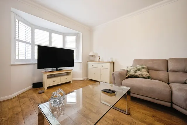 Photo 2 — Loak Close, Clapham, Bedford, Bedfordshire, MK41