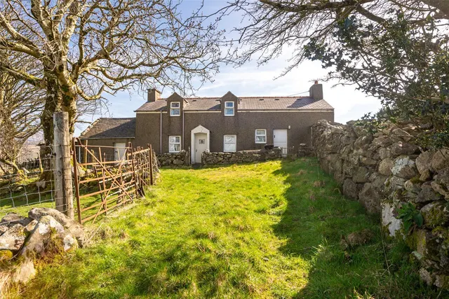 Waunfawr, Caernarfon, LL54, photo 1