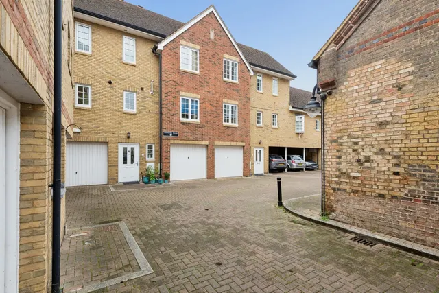 Chandlers Wharf, St Neots, PE19, photo 2