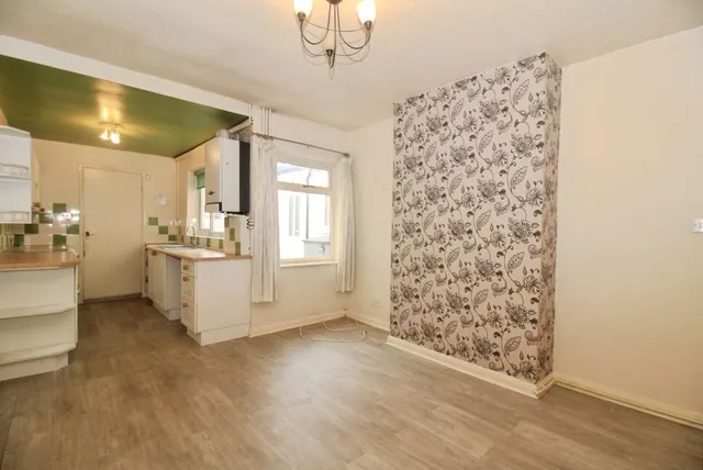 Charles Street, Hinckley, LE10, photo 3