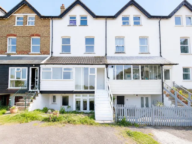 Beach Rise, Westgate-On-Sea, Kent, CT8 8AB, photo 1