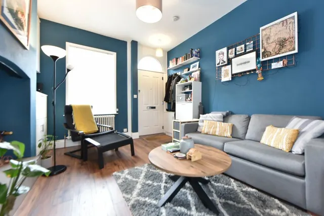 Photo 2 — Seymour Grove, Sale, M33 3AD