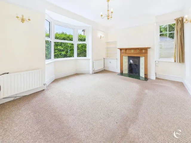 Photo 2 — The Cottage West Street, Stamford, PE9 2QG