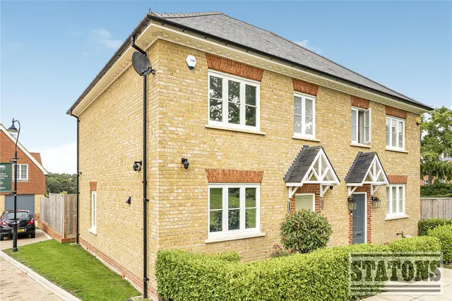 Trento Mews, Trent Park, EN4 0FG, photo 1