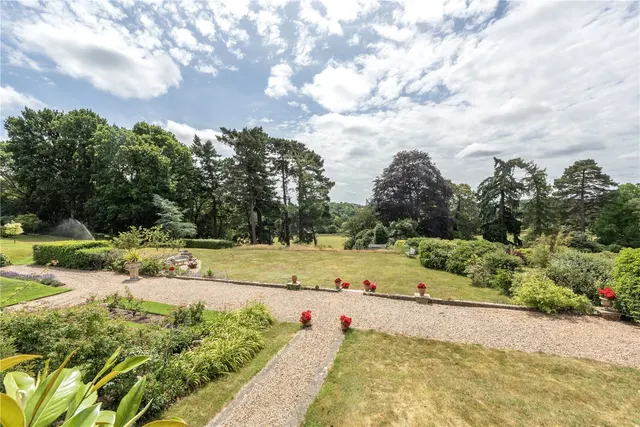 Sandy Lane, Betchworth, RH3, photo 3