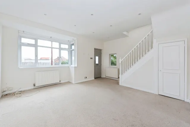 Langley Avenue, Worcester Park, KT4, photo 2