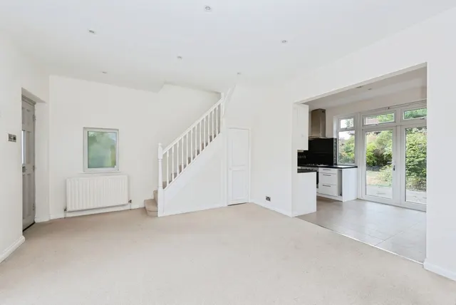 Langley Avenue, Worcester Park, KT4, photo 3