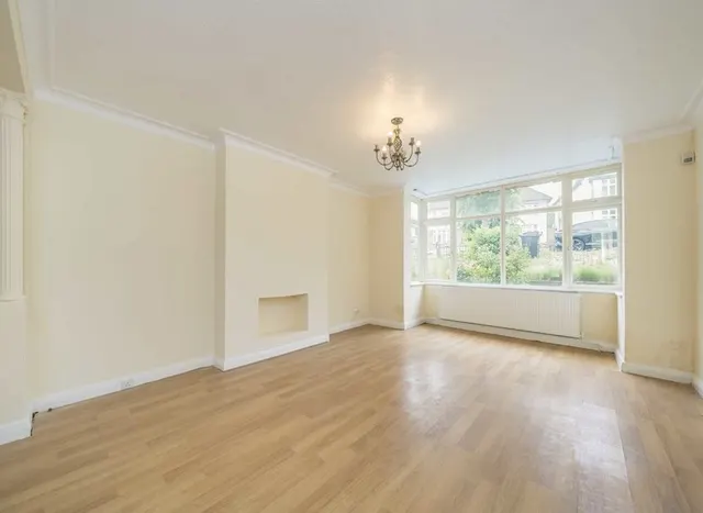 Pollards Hill North, Streatham, SW16, photo 2