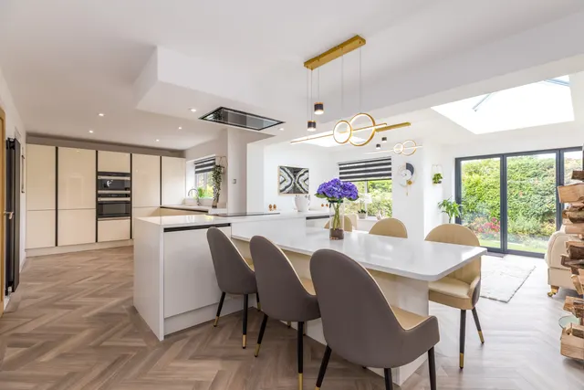 New Field Court, Westhoughton, BL5, photo 1