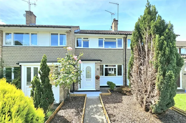 Anderson Place, Bagshot, Surrey, GU19 5LX, photo 1