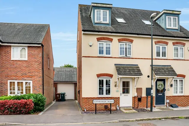 Edinburgh Road, Church Gresley, DE11, photo 1