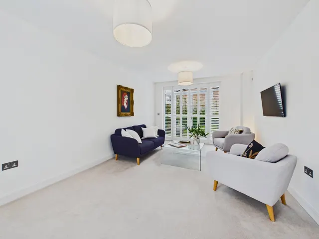 Wingrove Drive, Wilton Park, HP9, photo 3