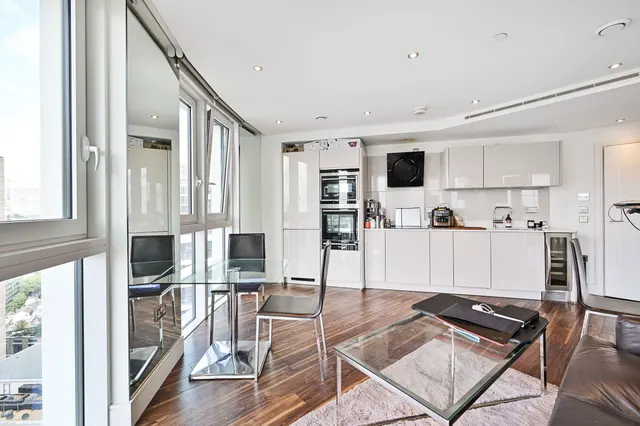Photo 3 — Apartment 2208, Altitude Point, 71 Alie Street, London
