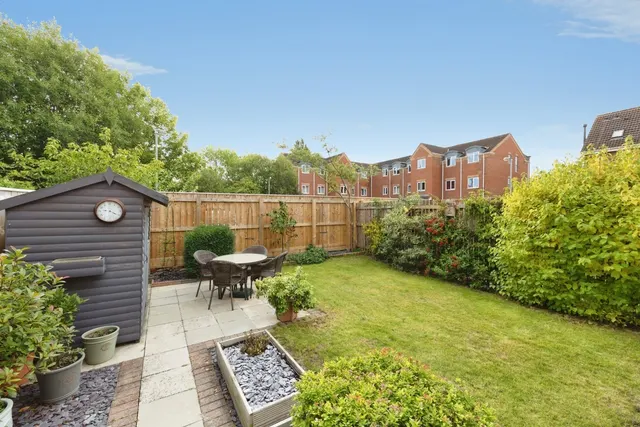 Ainderby Gardens, Northallerton, DL7, photo 3