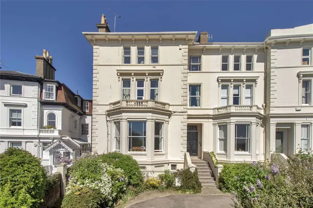 Mount Ephraim, Tunbridge Wells, Kent, TN4 8BG, photo 1