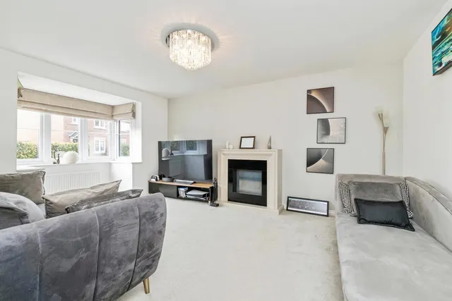 Sumburgh Close, Eaglescliffe, TS16, photo 3