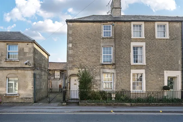 King Street, Melksham, SN12, photo 1