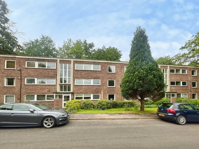 Oakwood Close, Chandlers Ford, SO53, photo 1