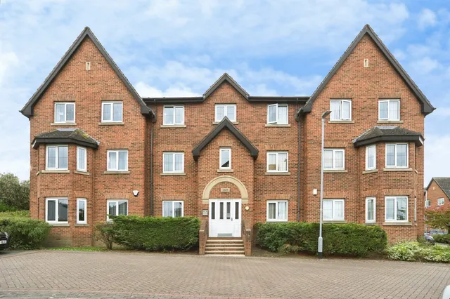 Pavilion Close, Stanningley, Pudsey, photo 1