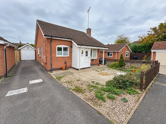 Padgate Close, Scraptoft, LE7, photo 1