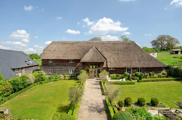Hazeley Road, Twyford, SO21, photo 1