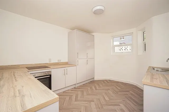 Manor Road, Hastings, photo 2