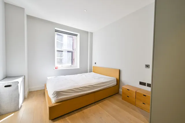 Photo 3 — Apartment 7, 43 Gray's Inn Road, London