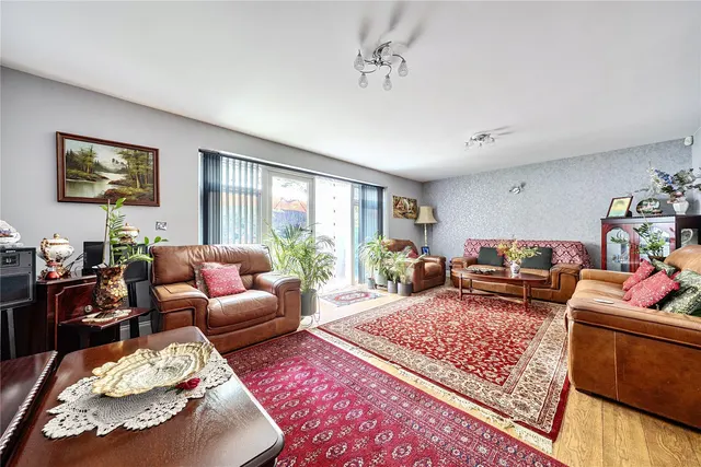 Photo 3 — Sunningvale Avenue, Biggin Hill, Westerham, TN16