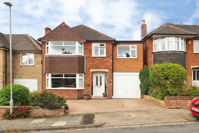 Burnside Drive, Bramcote Hills, NG9, photo 1