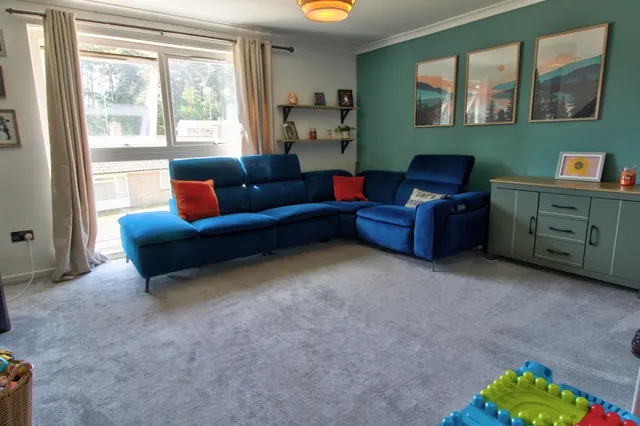 Thornhill, Bracknell, RG12, photo 2