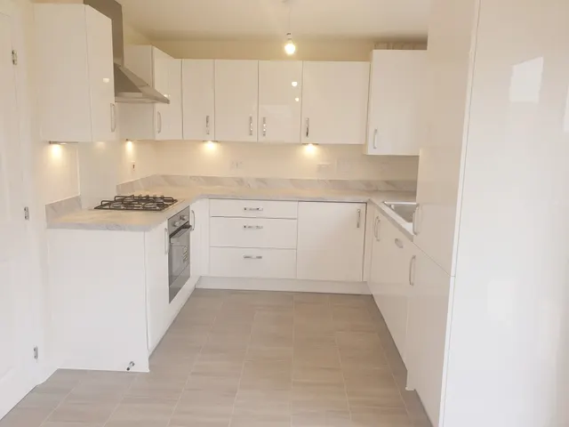Photo 2 — Nutmeg Close, Kingsbrook, HP22