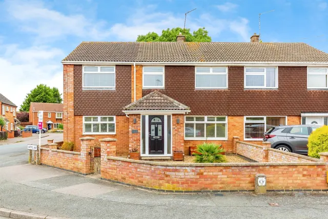 Cartmel Way, Rushden, NN10, photo 1