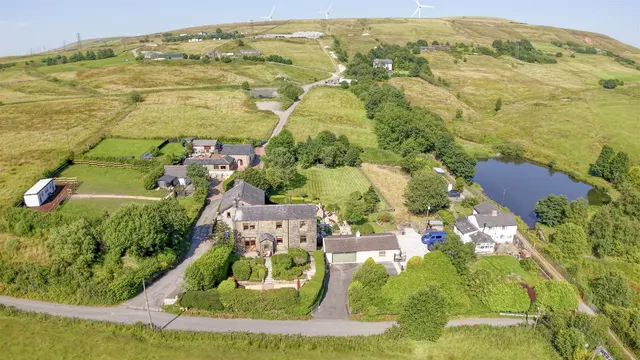 Tong Lane, Bacup, photo 2