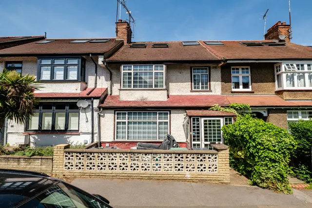 Greenham Road, London, N10, photo 1