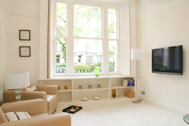 Flat 2, 5 Talbot Square, London, photo 1