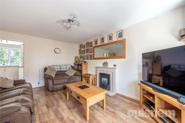Photo 3 — New Meadow Close, Northfield, Birmingham, B31 3XT