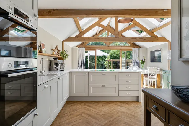 Prospect Road, Rowledge, GU10, photo 2