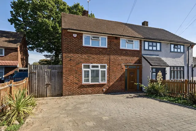 Greenhithe Close, DA15, photo 1